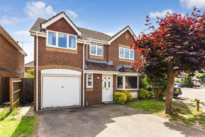 4-bed detached on Churchwood Drive, Tangmere, £450,000
