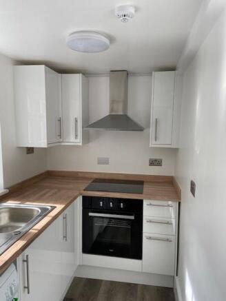 BF, 23 Southleigh Rd