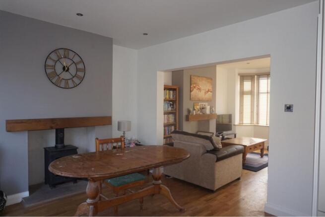 Lounge/Dining Room