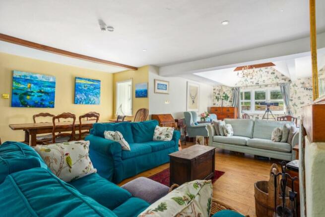 Dining/Sitting Room