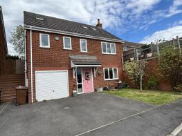 2, Warwick Close, Coalville LE67 1BZ