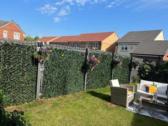 3 bed Semi-Detached to rent Image 11