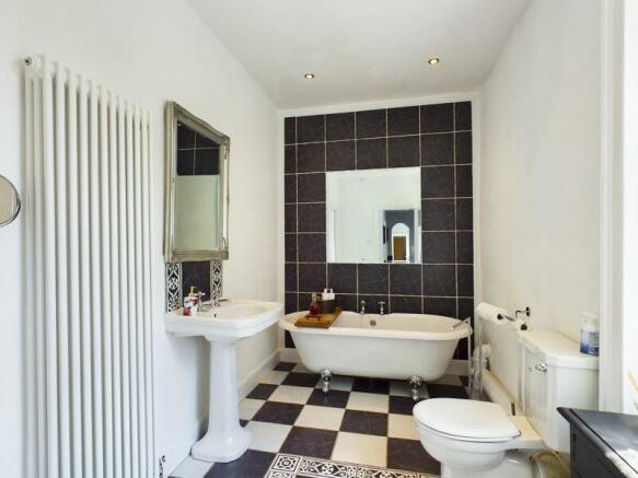 Family bathroom