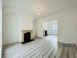 293, Luton Road, Luton, Chatham ME4 5BL