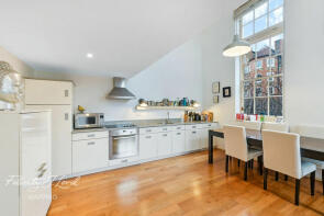 Flat 21, 49 Stepney City Apartments, Clark Street, London E1 3HS