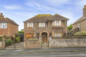 43, Headland Avenue, Seaford BN25 4PZ