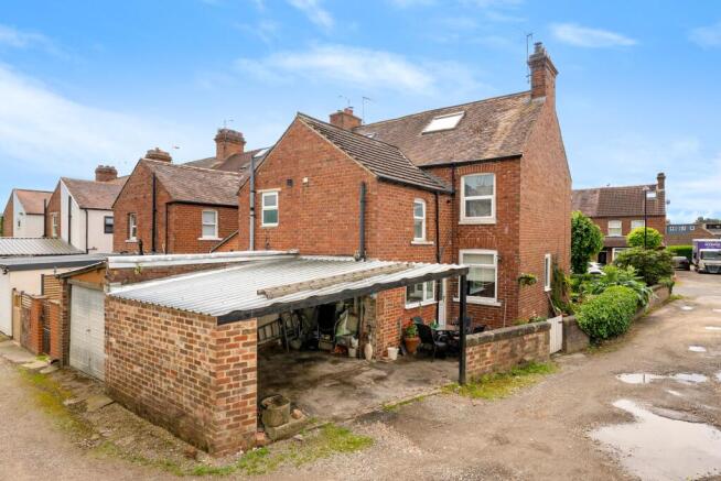 2 bed Terraced for sale Image 4