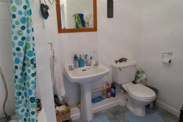 Bathroom L Shaped