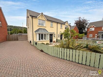 Gerddi Glan Taf, Rhydyfelin, Pontypridd