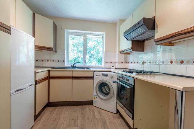 1 bed Flat for sale Image 5