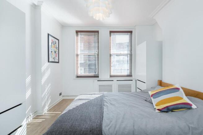 bedroom (2).jpg