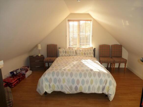 Bed2.JPG