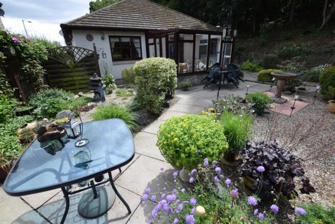 Garden 1.JPG