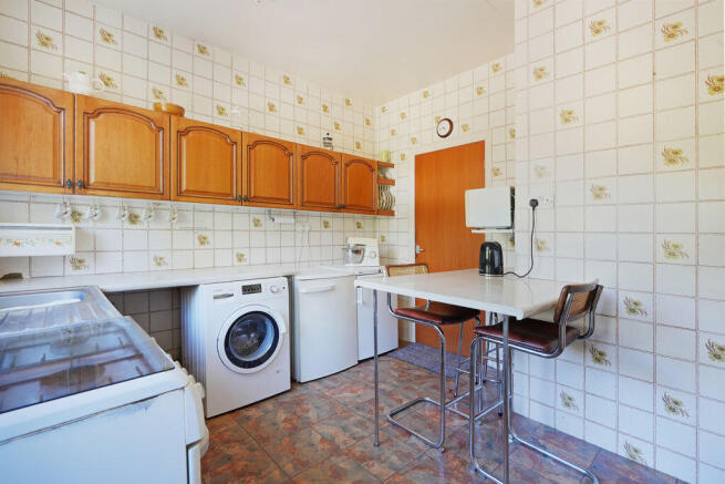 3 bed Bungalow for sale Image 7