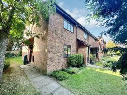 1, Oak Court, Farnham GU9 8DB