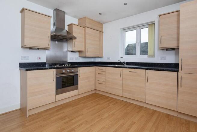 2 bed Apartment for sale Image 4