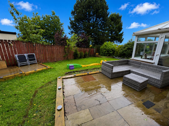 4 bed Detached for sale Image 4