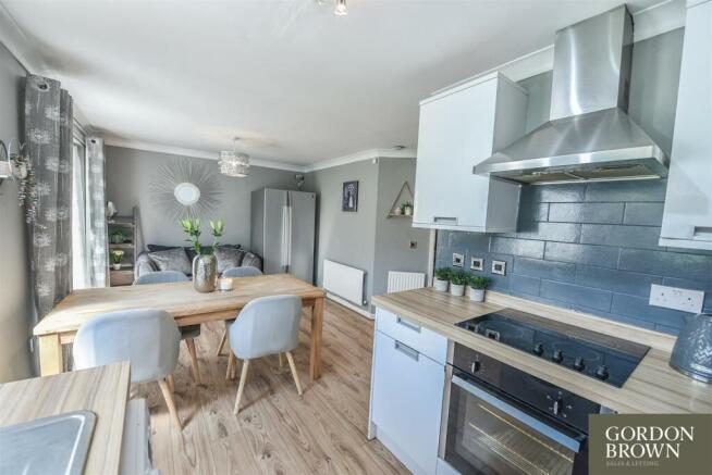 KITCHEN / DINING AREA / SNUG