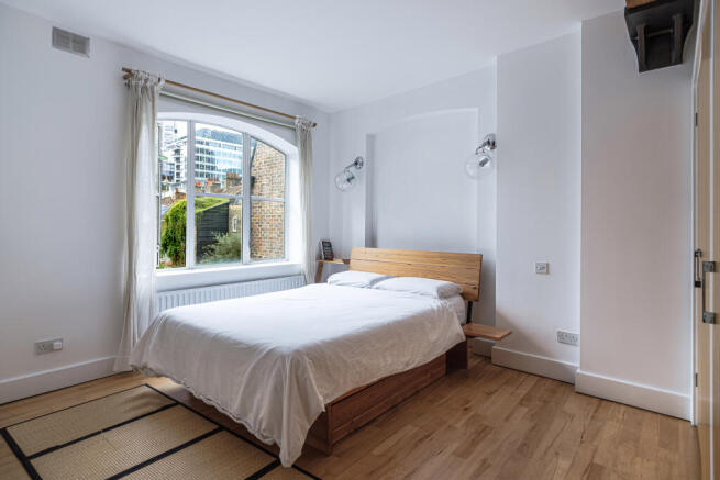 Fleur- De- Li (3).jpg