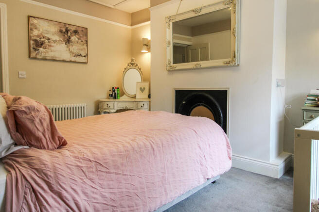 2 bed Terraced for sale Image 8