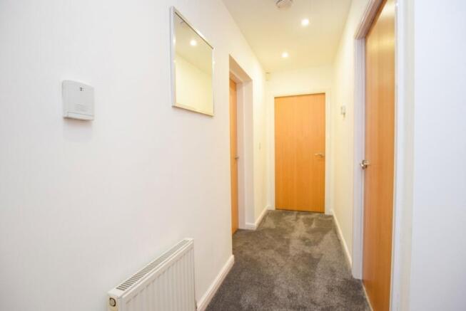 2 bed Flat for sale Image 4