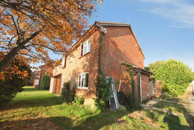 1-bed terraced on Constable Close, Houghton Regis, Dunstable, £190,000