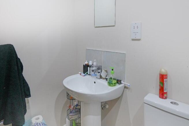 1 bed Flat for sale Image 6