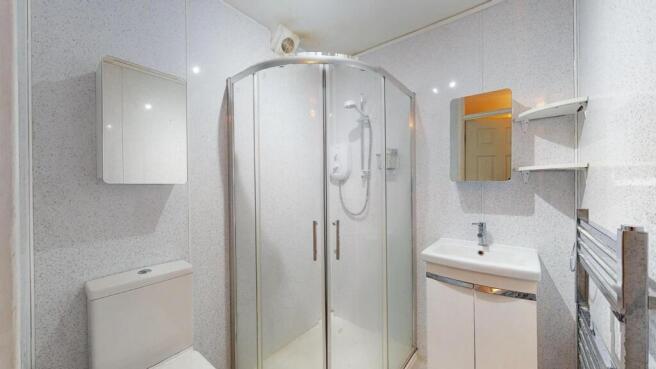 2 bed Apartment for sale Image 6