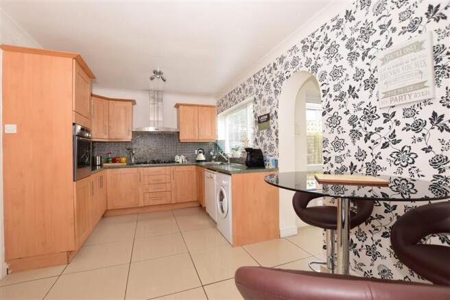 Kitchen/Breakfast Area