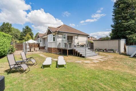 Mayfield Gardens, Staines-upon-Thames, Surrey, TW18