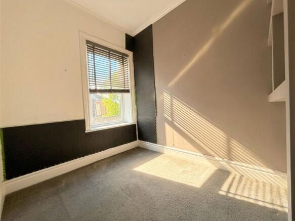 3 bed Terraced for sale Image 12
