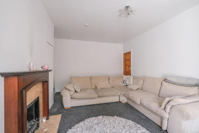 2 bed Terraced for sale Image 6