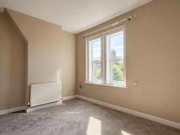 2 bed Terraced for sale Image 6