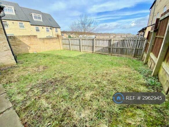 3 bed Semi-Detached to rent Image 10