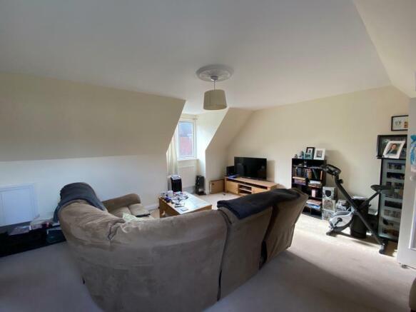 Lounge 1.2.jpg