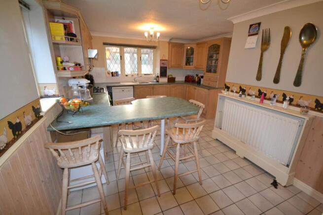 BREAKFAST KITCHEN