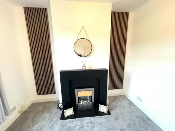 Living room 3.JPG