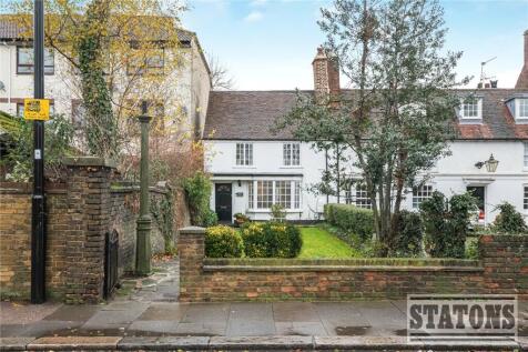 Wood Street, Barnet, EN5