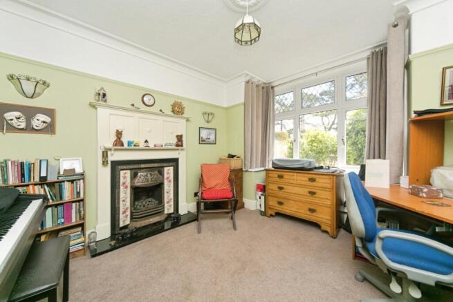Queens Road, Llandudno, Conwy, LL30 photo 4