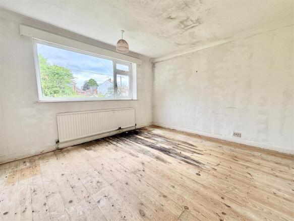 3 bed Detached Bungalow for sale Image 7