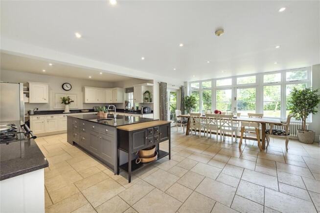 Kitchen/Dining