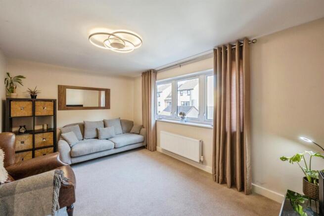 4 bed Terraced for sale Image 6