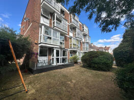 6, Heath Court, Hollybush Hill, Wanstead, London E11 1SA