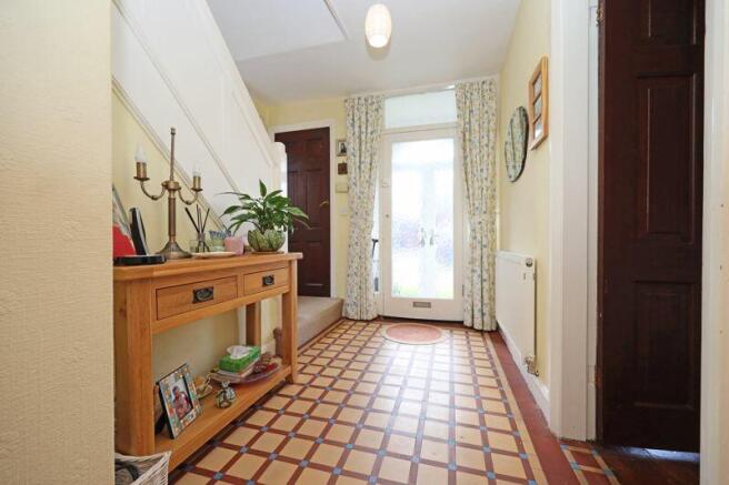 Brochure - Entrance Hall