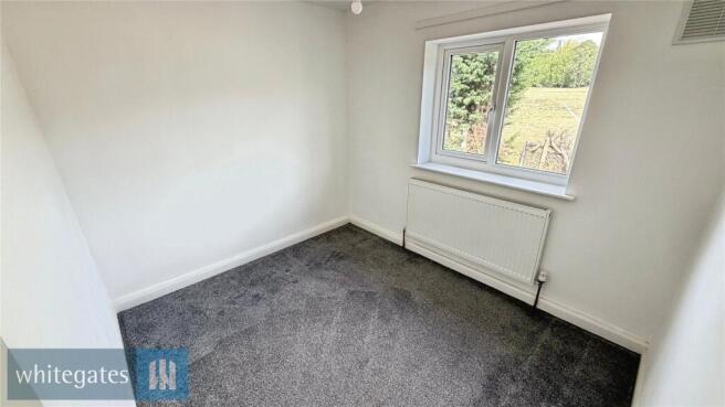 3 bed Semi-Detached to rent Image 11