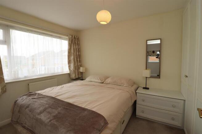 3 bed Semi-Detached for sale Image 8