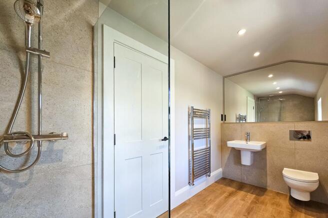 2 bed Village House for sale Image 11