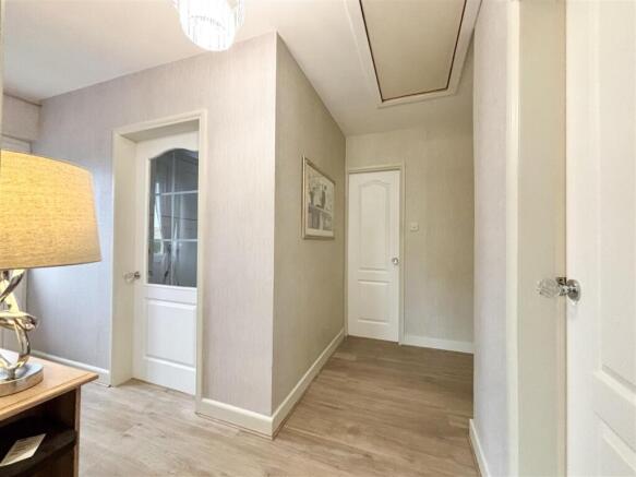 2 bed Semi-Detached Bungalow for sale Image 10