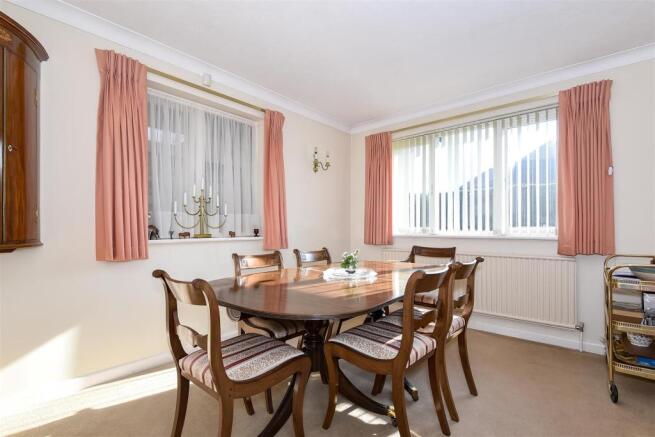 Dining Room.jpg