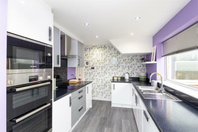 Fitted Kitchen